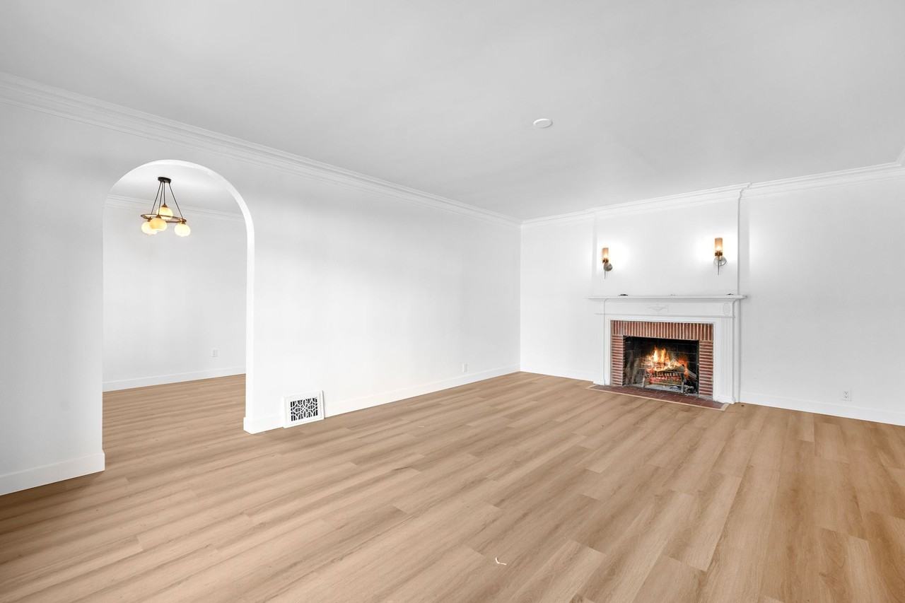 7414 Hollywood Blvd - Photo 3 of 15