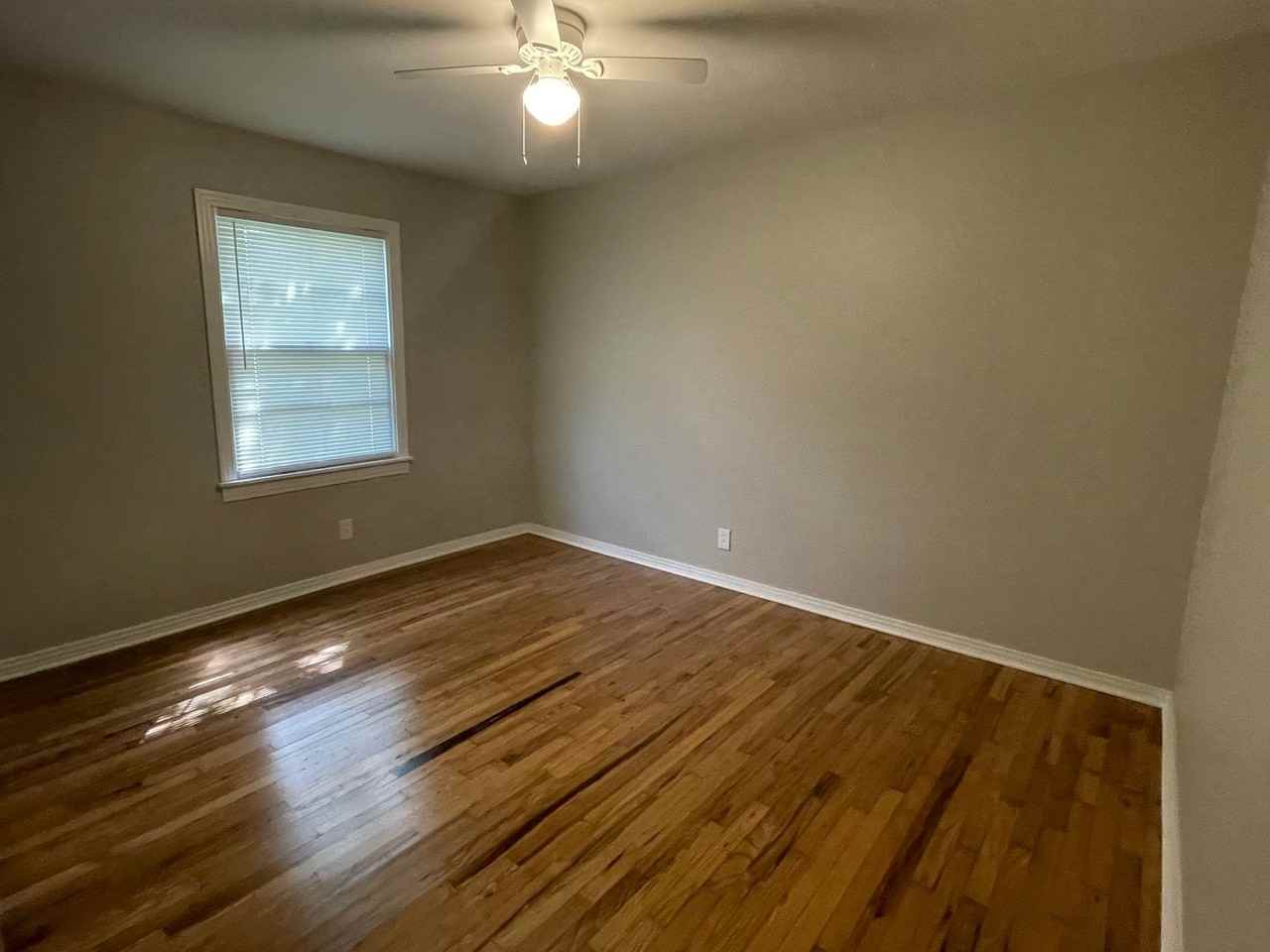 1209 S Old Robinson Rd - Photo 5 of 8