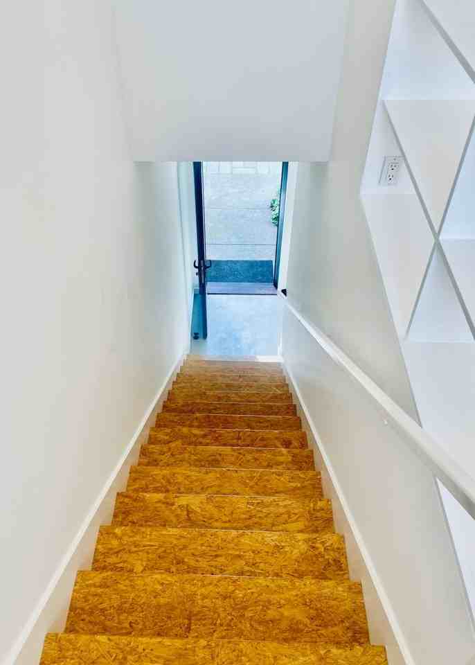 6070 Adeline St - Photo 3 of 25