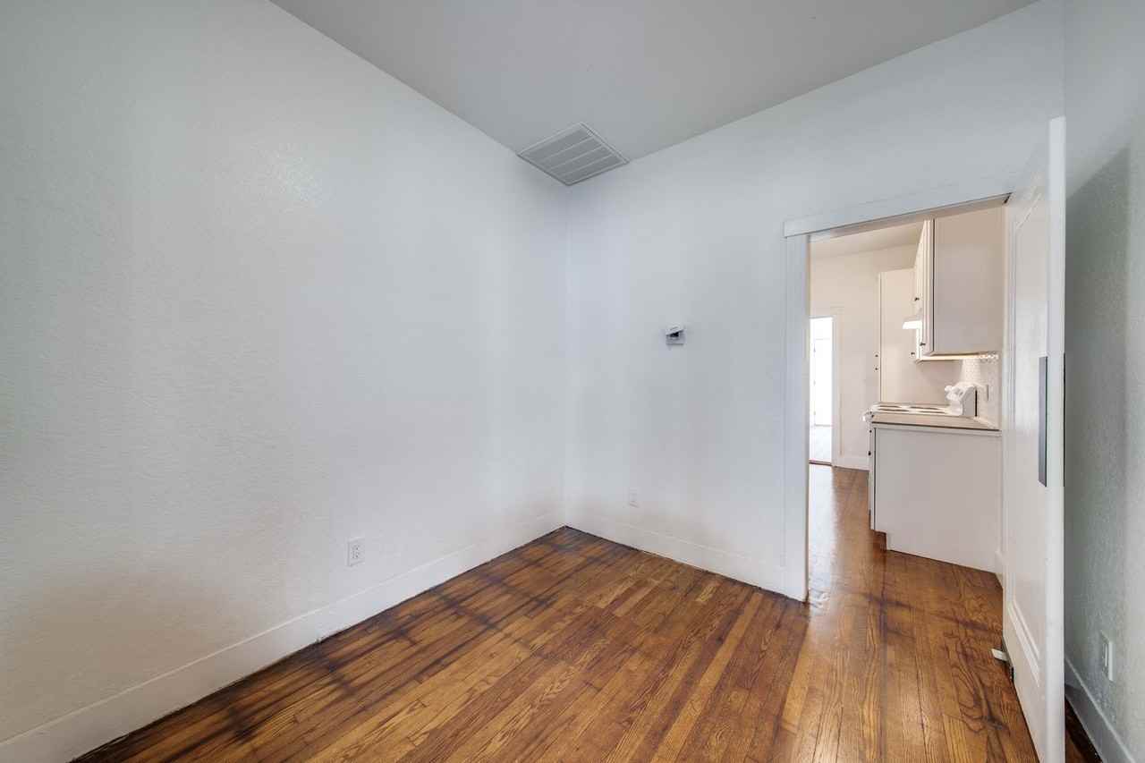 322 E Locust St - Photo 5 of 14