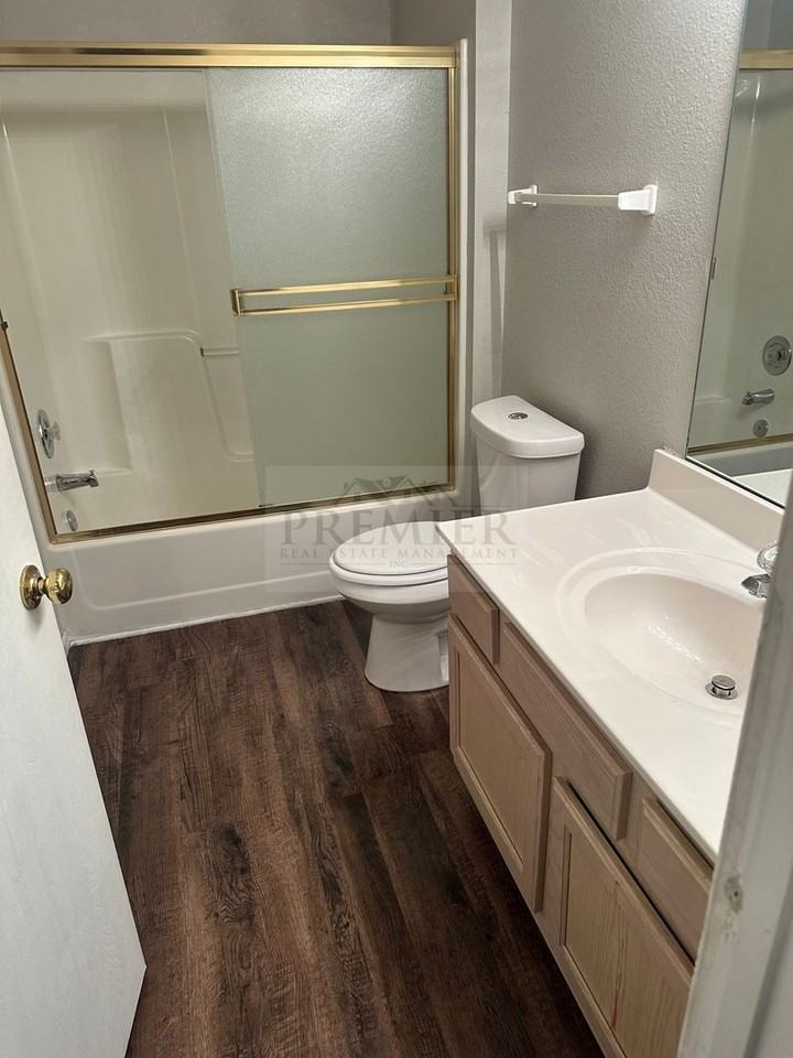 101 Ne Dogwood St #C - Photo 7 of 16