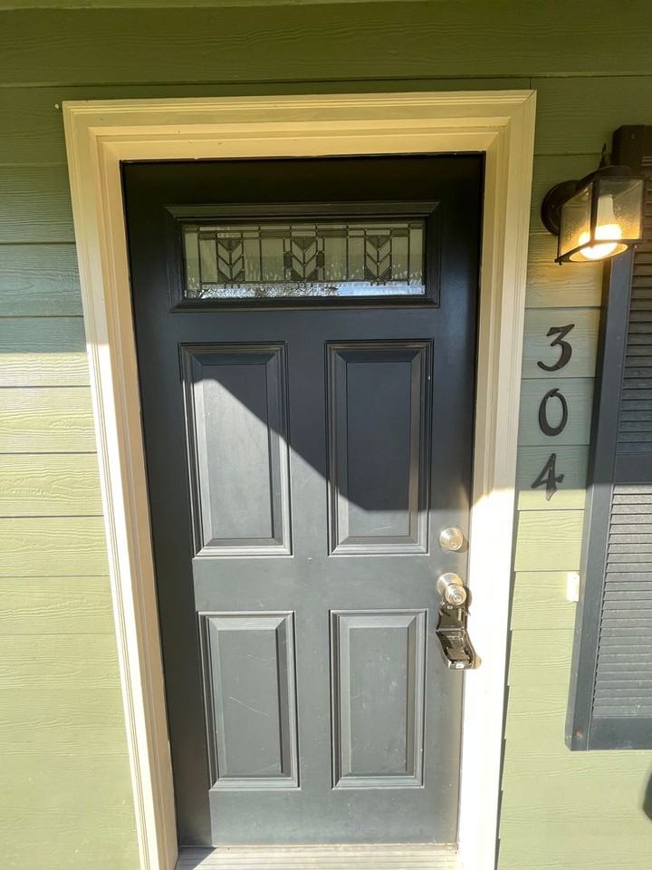 304 Catherine Ct W - Photo 3 of 27