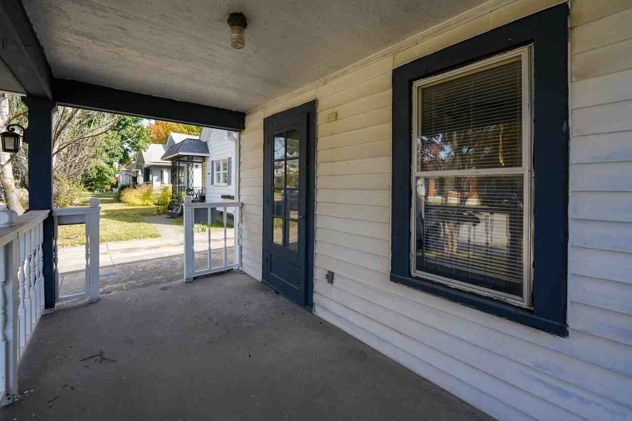 1808 E Oak St - Photo 2 of 18