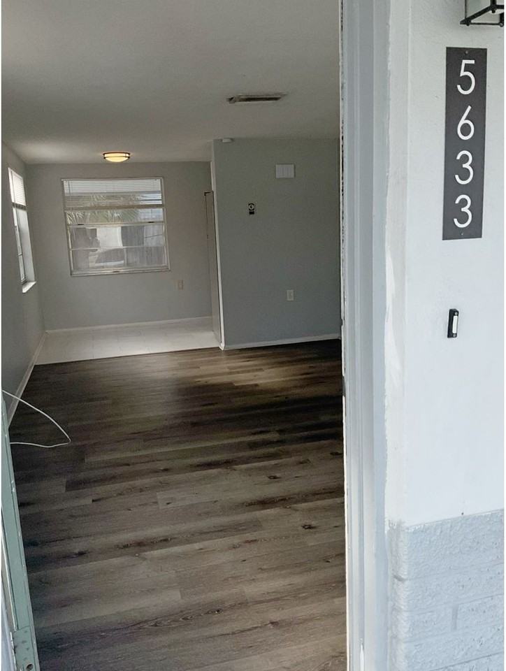 5633 Golden Nugget Dr - Photo 3 of 17