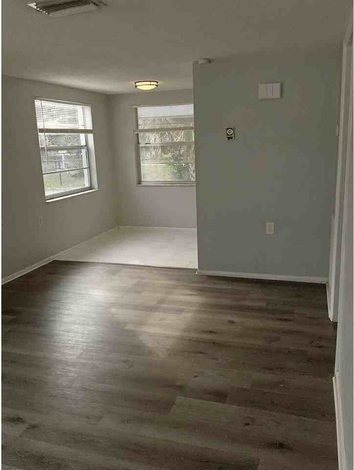 5633 Golden Nugget Dr - Photo 4 of 17