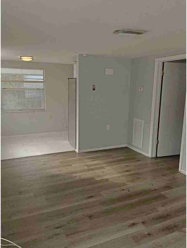 5633 Golden Nugget Dr - Photo 5 of 17