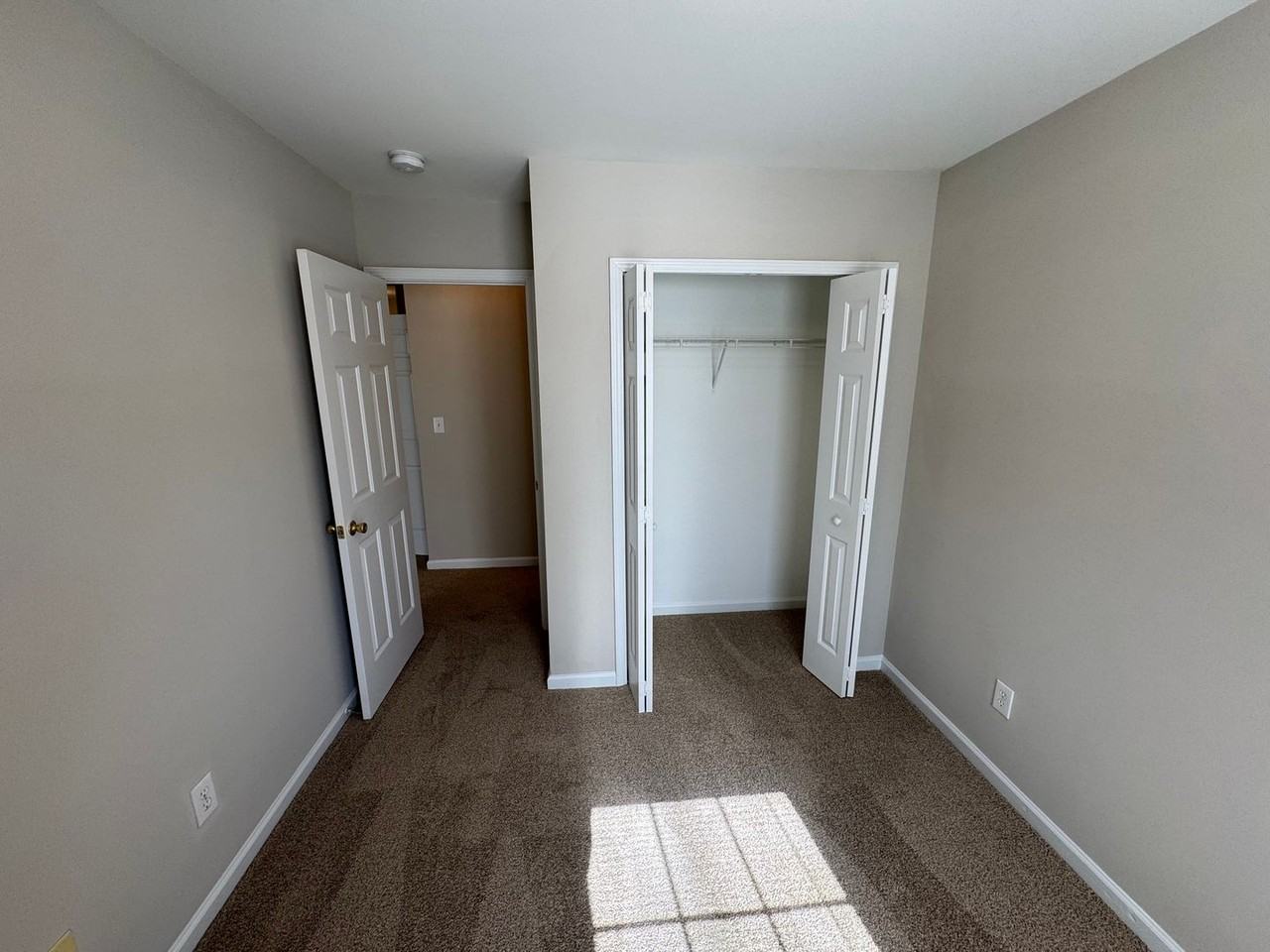 2152 Whispering Way - Photo 7 of 16