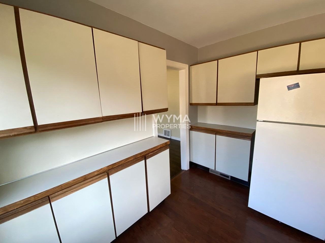 329 Jean St Sw - Photo 3 of 13