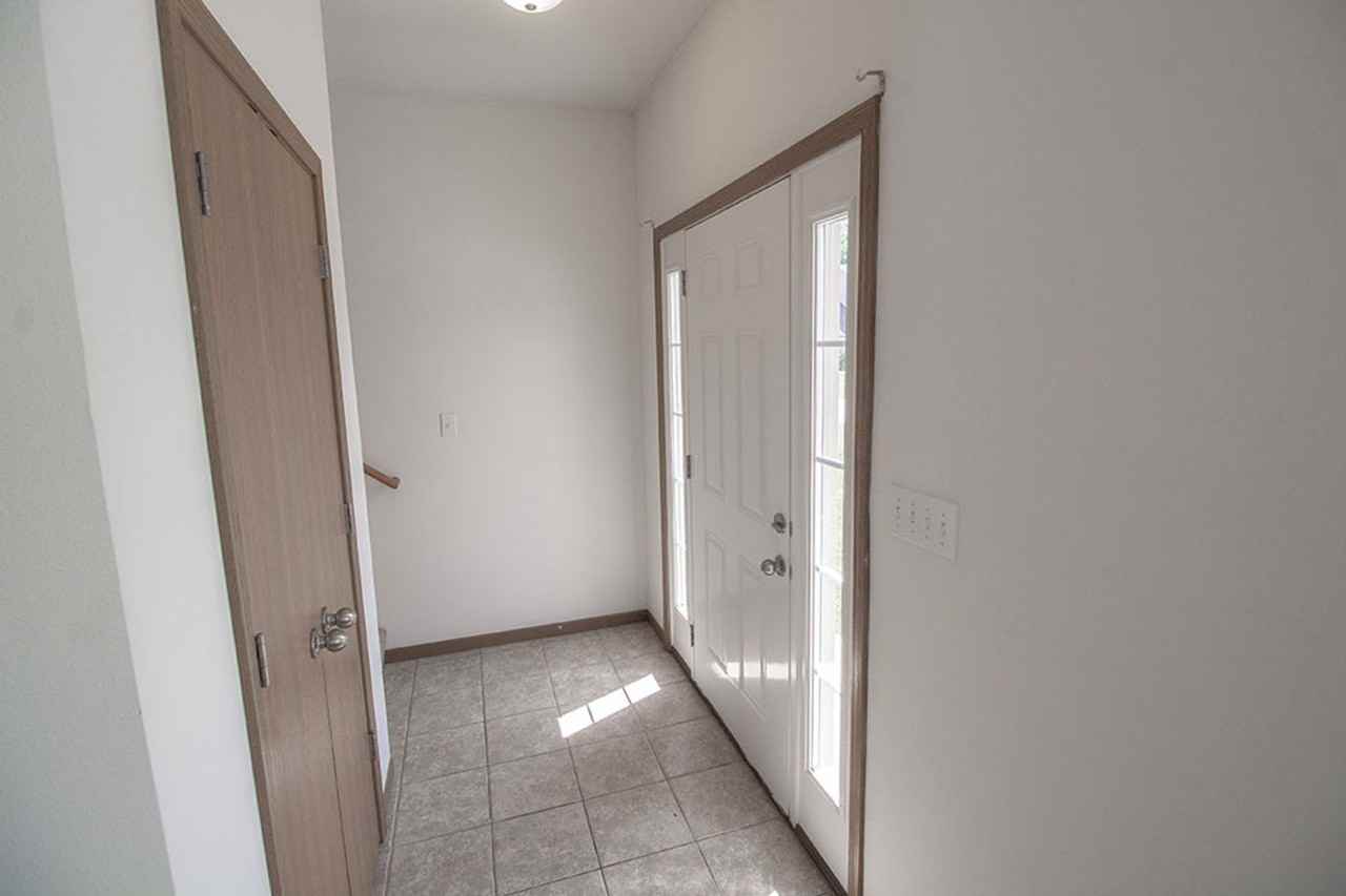 1647 Citadel Dr - Photo 2 of 34