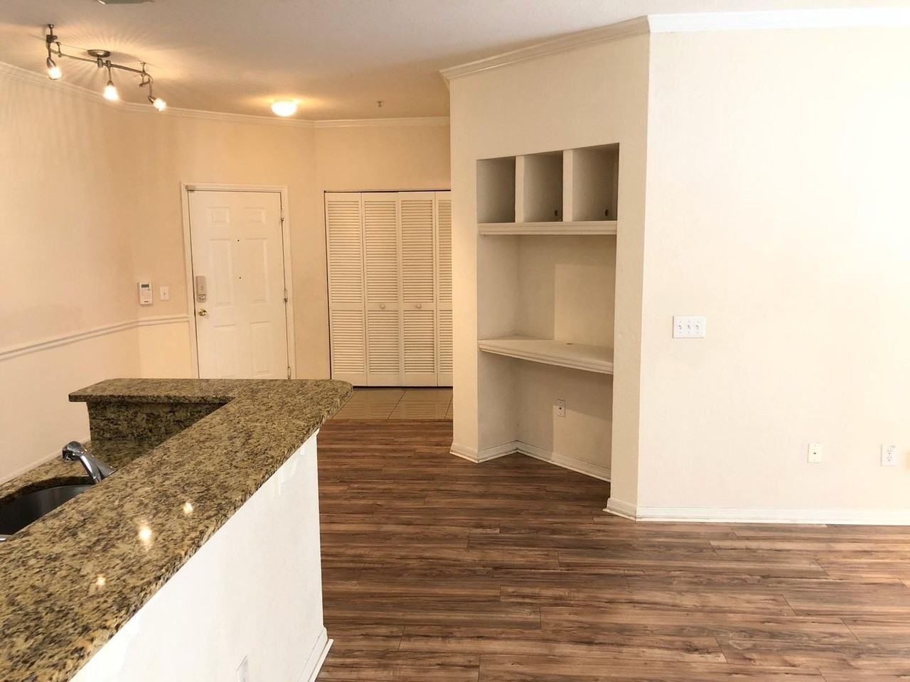 3589 Conroy Rd - Photo 6 of 17