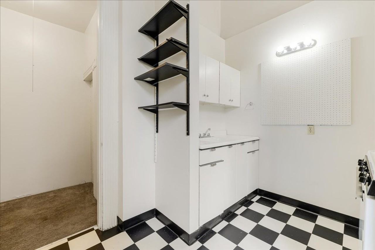 Spacious, Charming Victorian Style Tri - Photo 7 of 30