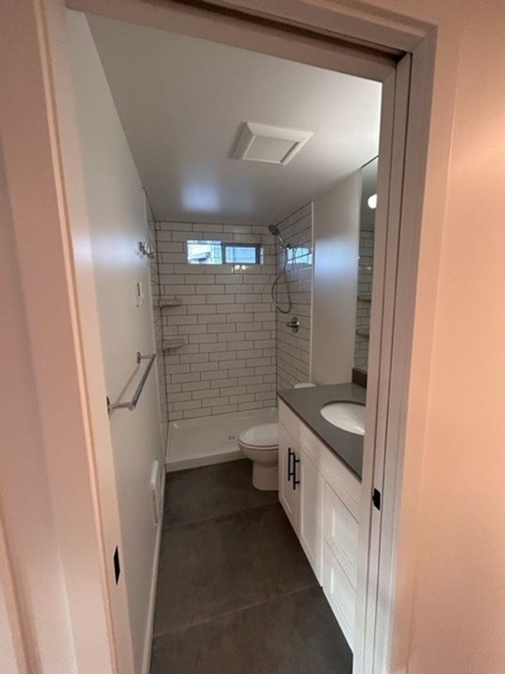 212 24th Ave - Photo 7 of 17