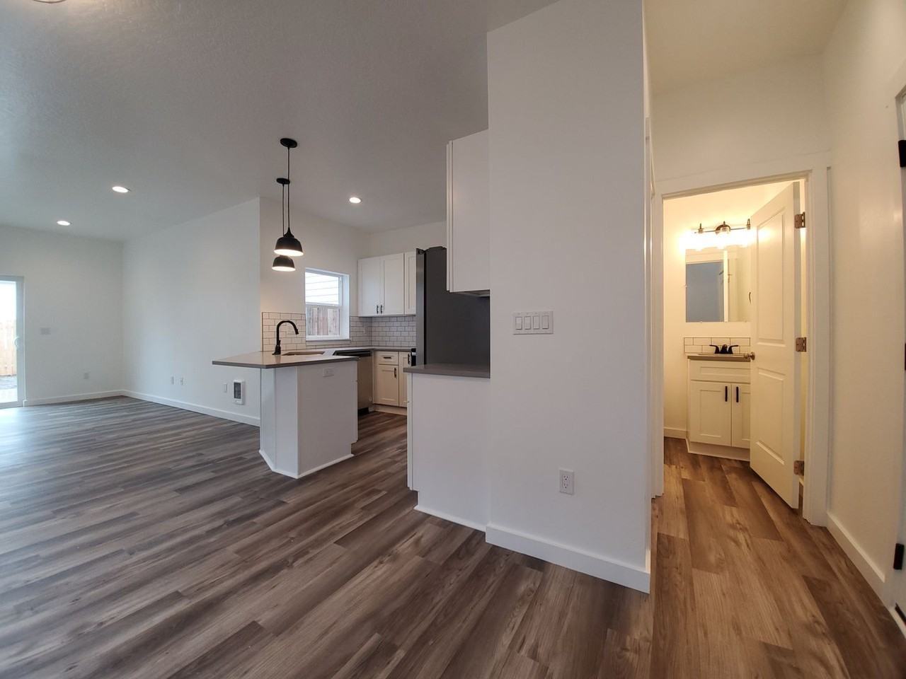 1601 East 3rd Avenue - Photo 4 of 20