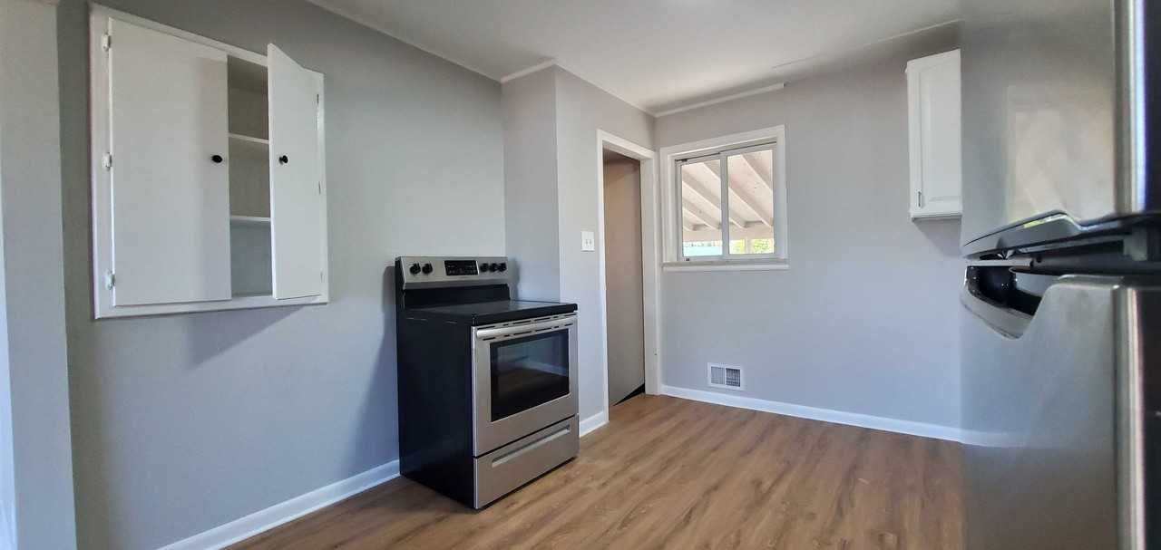 1140 W 70th Pl - Photo 3 of 17