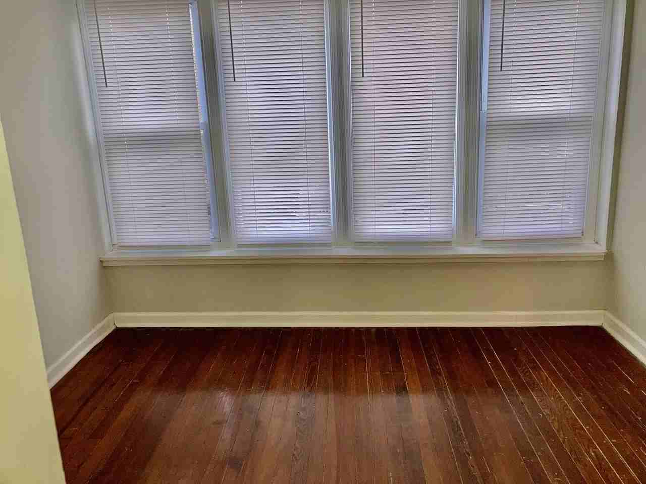 1756 N Peach St - Photo 3 of 16