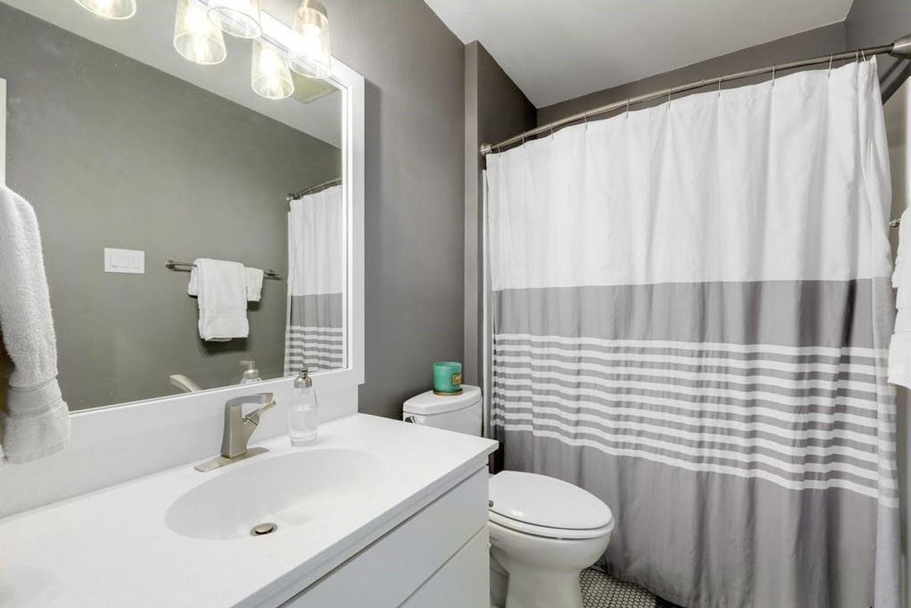 2710 Deeringhill Dr - Photo 6 of 27