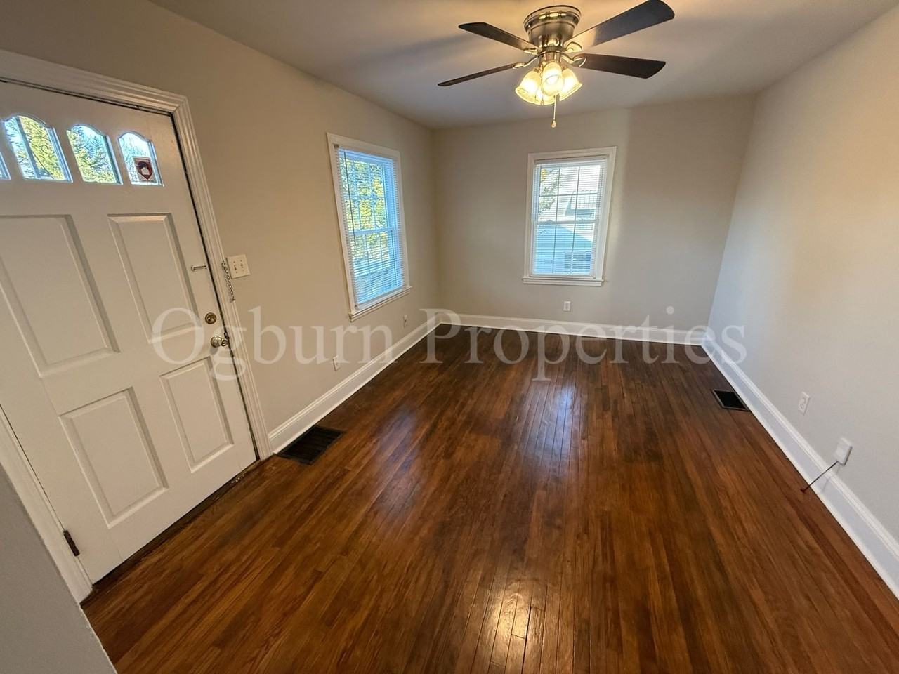 4 Vintage Ave - Photo 2 of 7