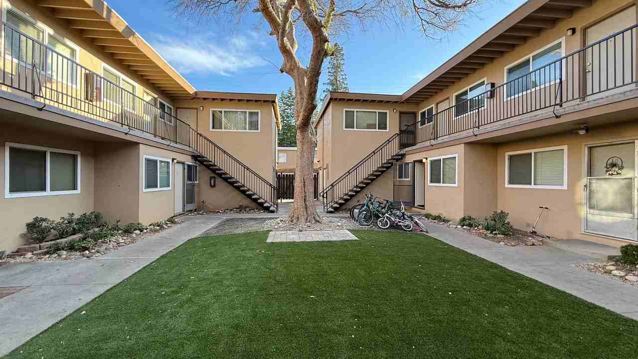 3716 3716 & 3726 Poinciana Drive - Photo 2 of 8