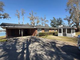 featured image of 5976 Seville Dr