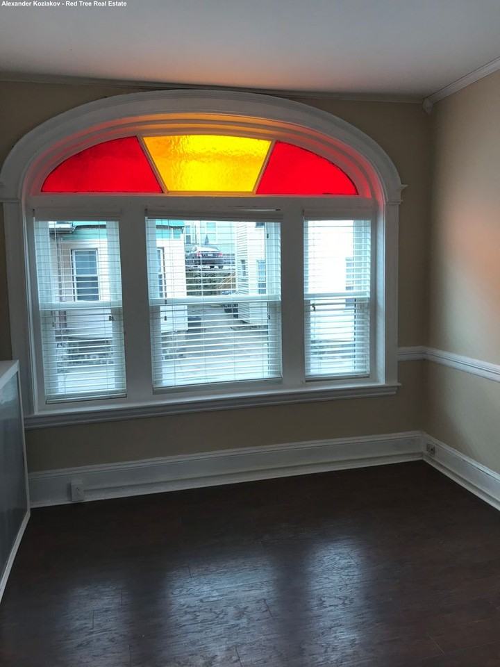 15 Royal St #1 - Photo 3 of 7