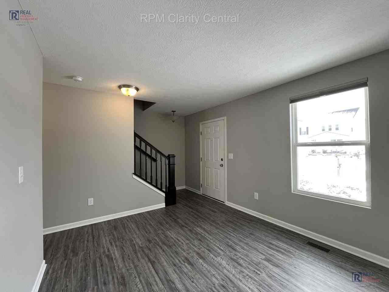 314 Burgoyne St - Photo 3 of 14
