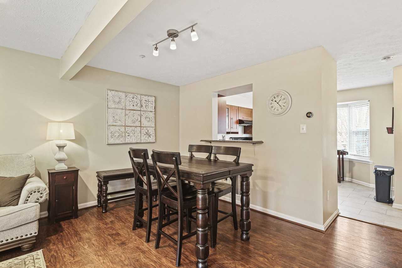 5707 Joseph Ct - Photo 5 of 33