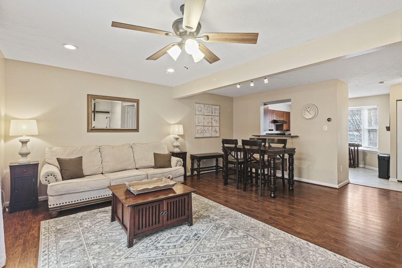 5707 Joseph Ct - Photo 6 of 33