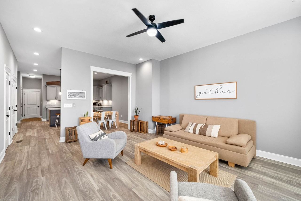 132 Savannah Ave - Photo 6 of 25