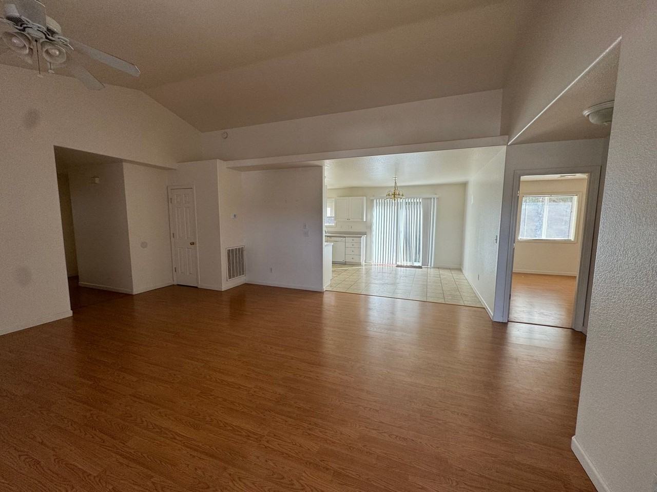 125 Umpqua View Dr - Photo 4 of 18
