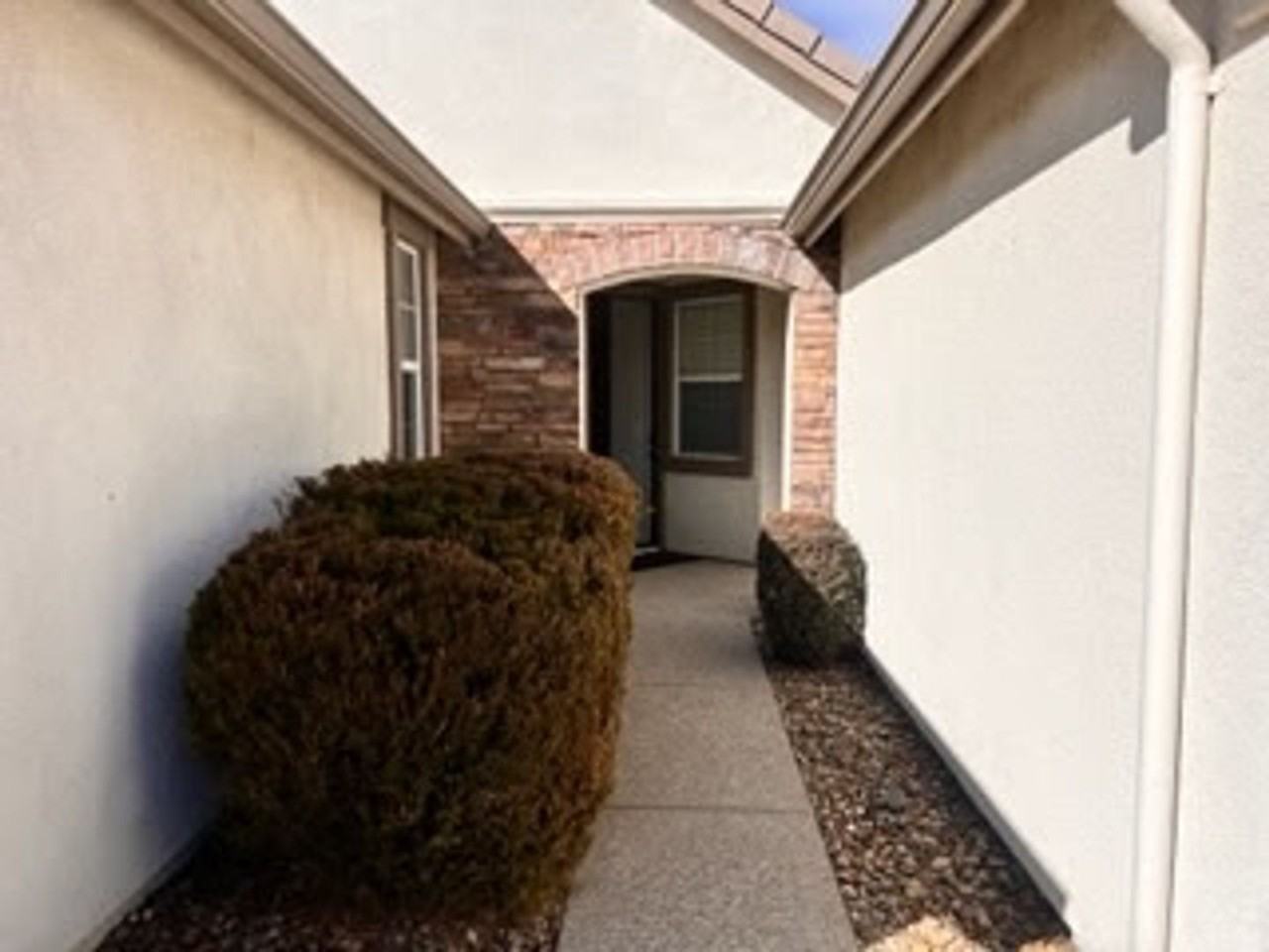 10643 Fire Poppy Cir - Photo 2 of 17