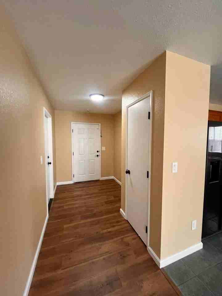 1825 Cochran Ave - Photo 7 of 16