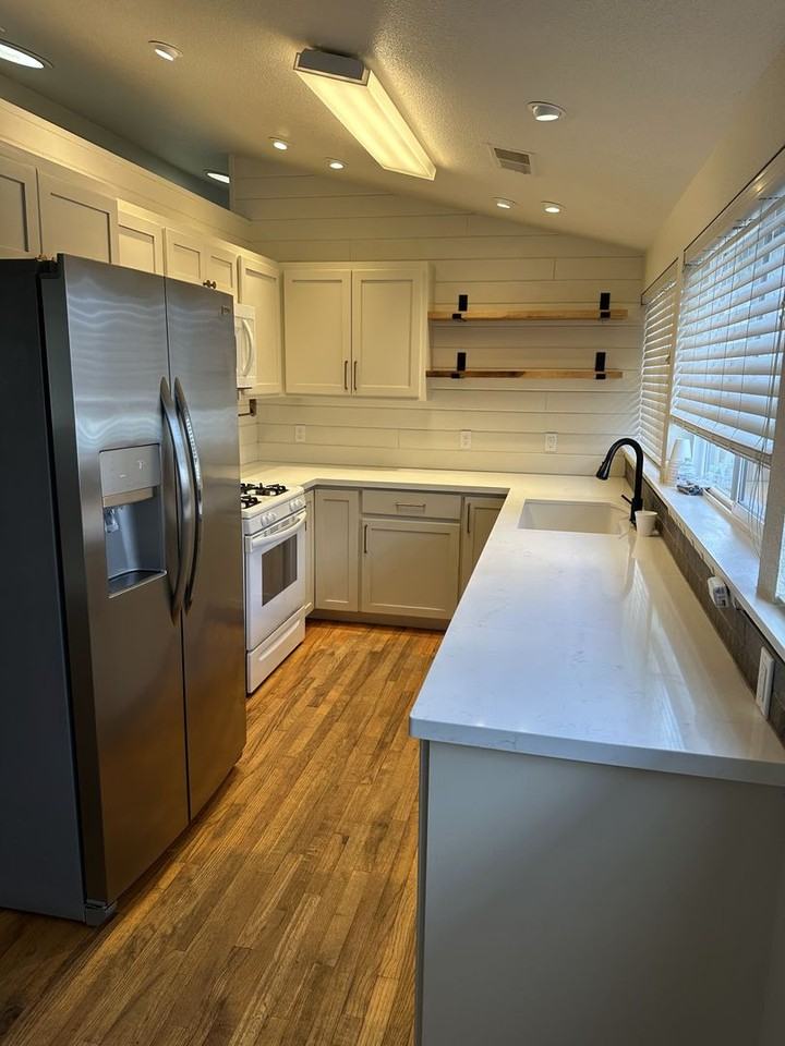 1086 John Hill Rd - Photo 5 of 24