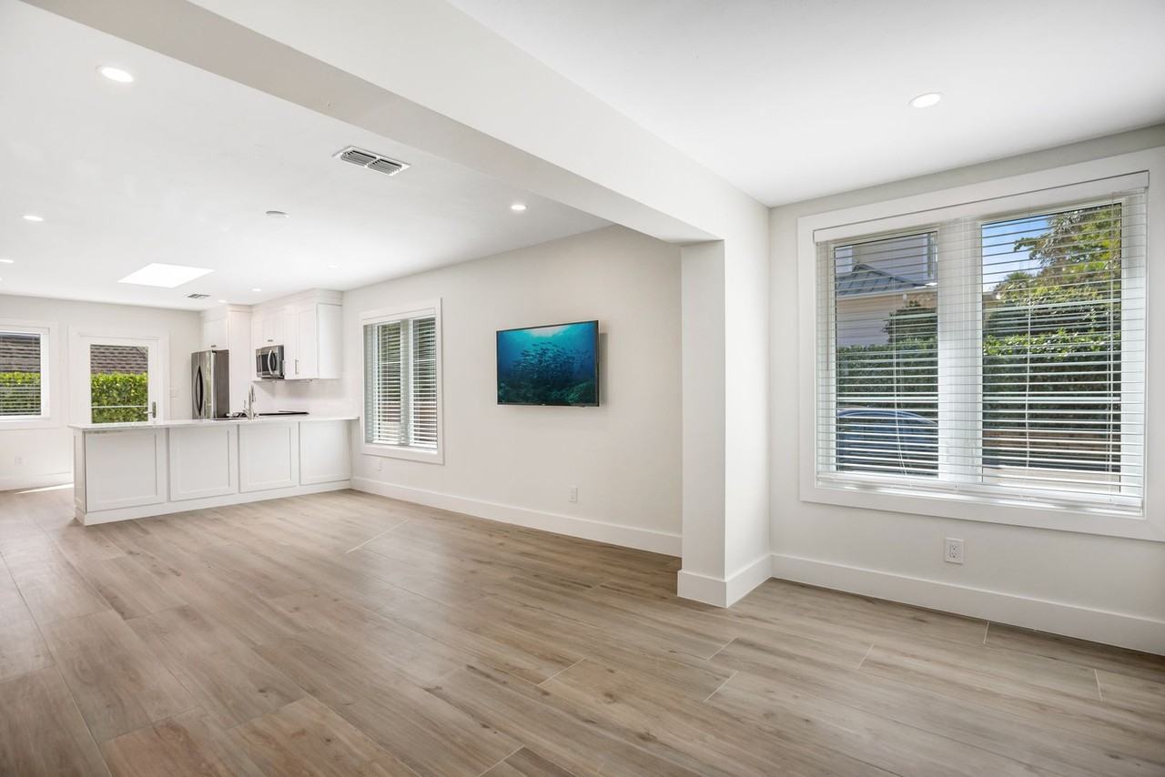 1019 7th St S - Photo 3 of 30