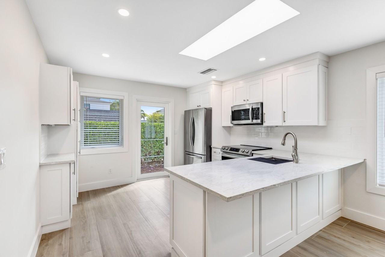 1019 7th St S - Photo 5 of 30