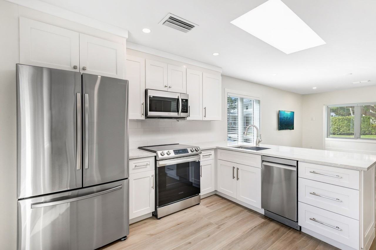 1019 7th St S - Photo 6 of 30