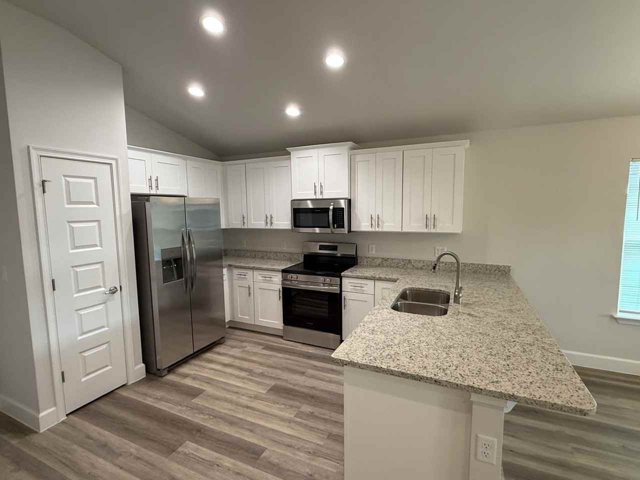 12669 Nw 162nd Dr - Photo 2 of 21