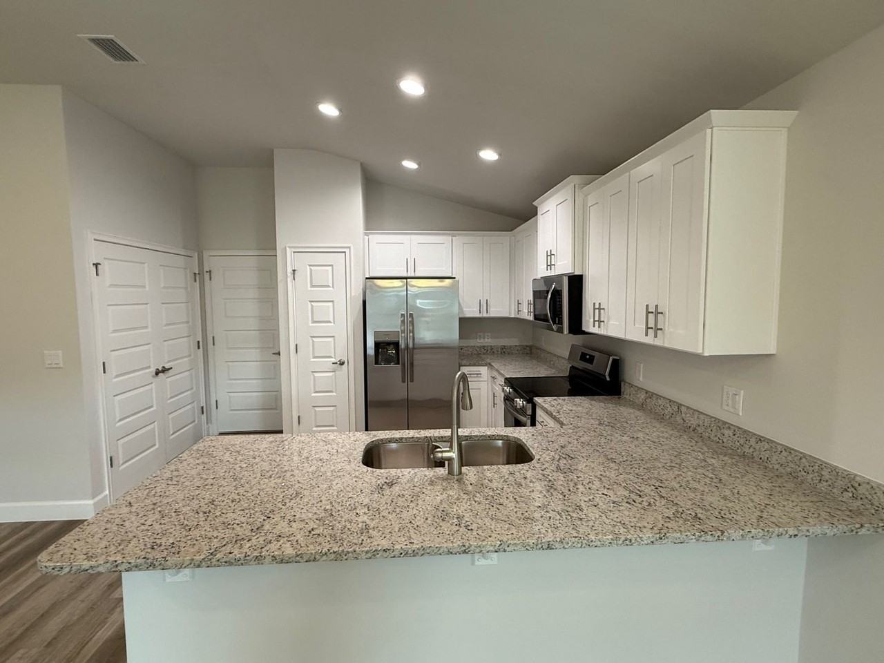 12669 Nw 162nd Dr - Photo 5 of 21