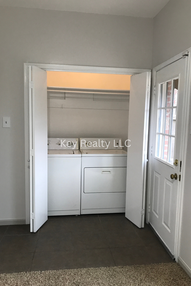 999 Bayou Trace Dr - Photo 4 of 15