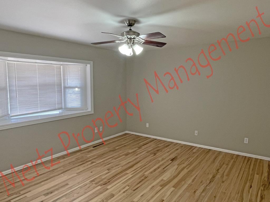 1306 Tesla Dr - Photo 2 of 27