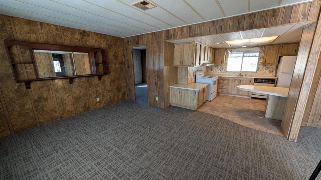 5021 N Kevy Pl - Photo 3 of 9