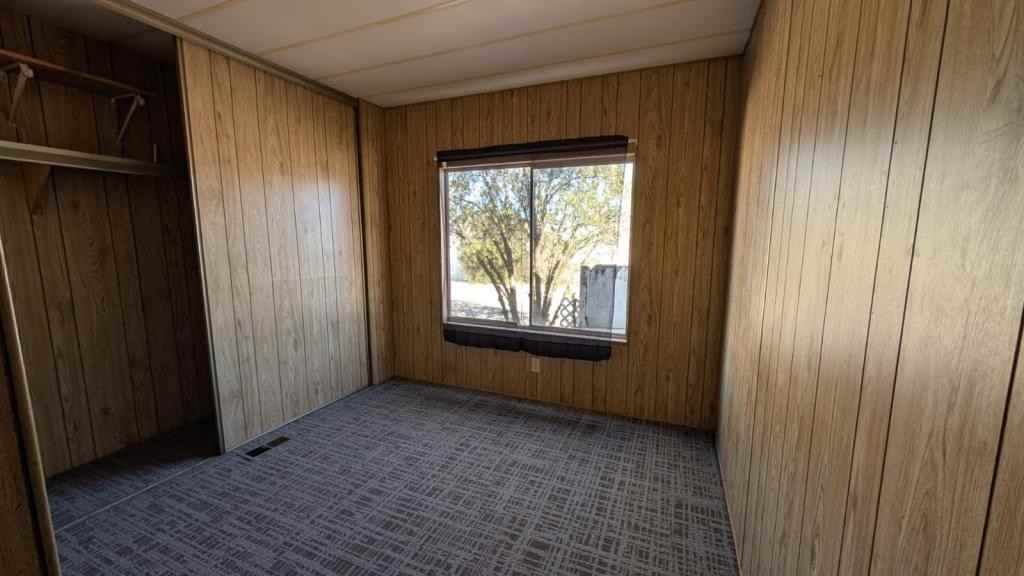 5021 N Kevy Pl - Photo 7 of 9