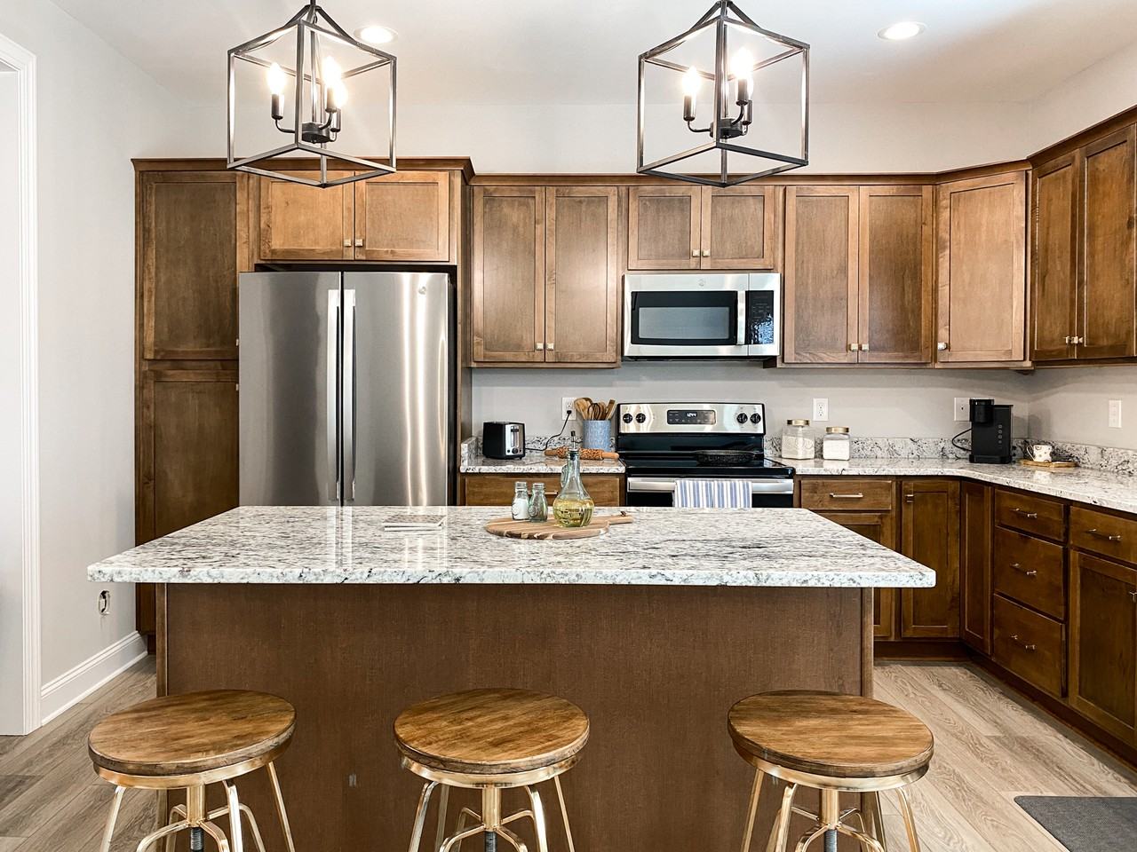 1031 Ridgestone Ct #1 - Photo 4 of 50