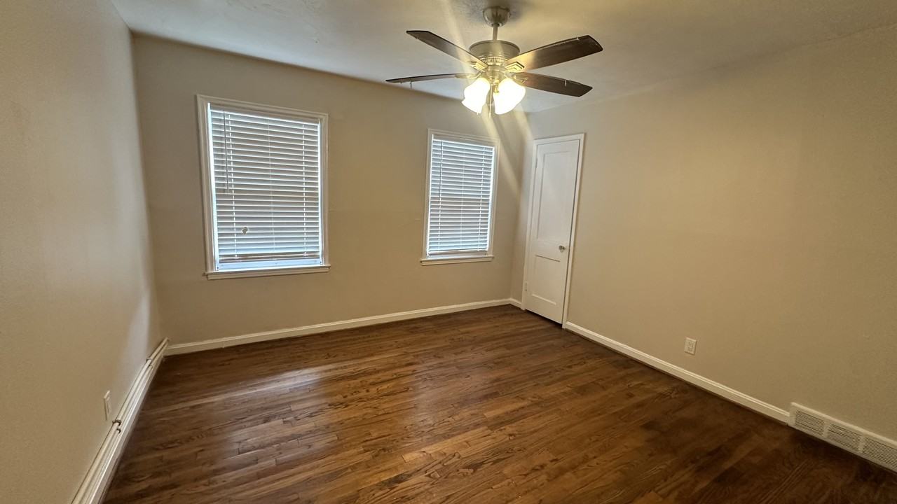 1934 North Blvd #05 - Photo 3 of 13