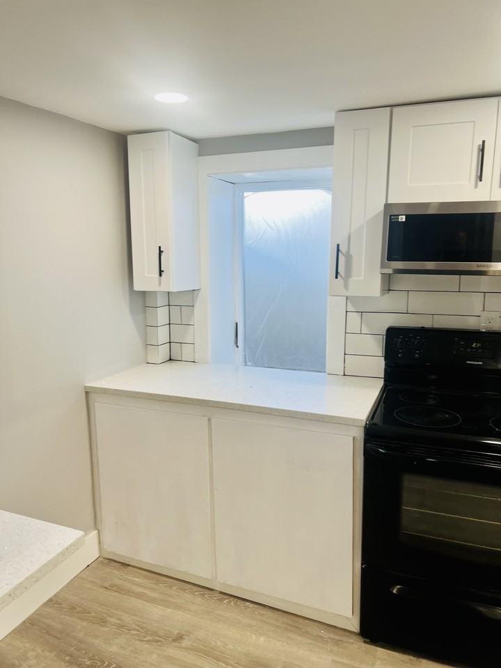 520 Broadway #B - Photo 3 of 17