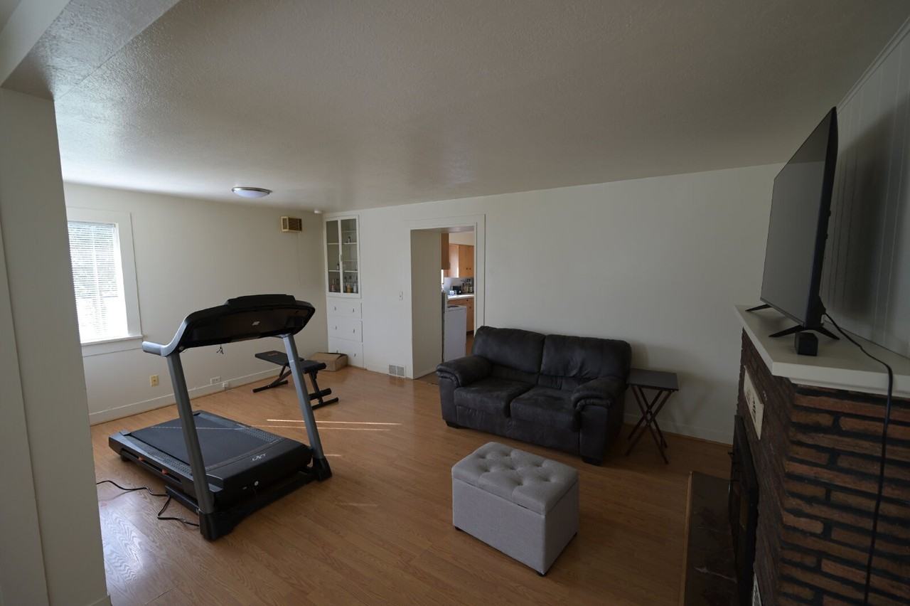 3208 E Mahogany St - Photo 3 of 12