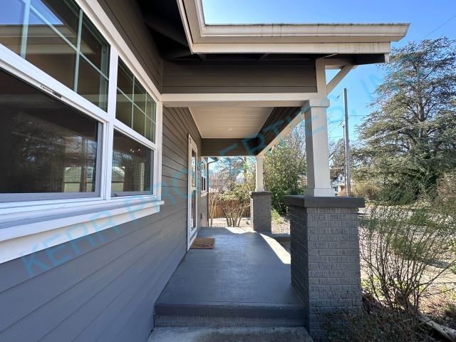 88 Nw Florence Ave - Photo 2 of 26