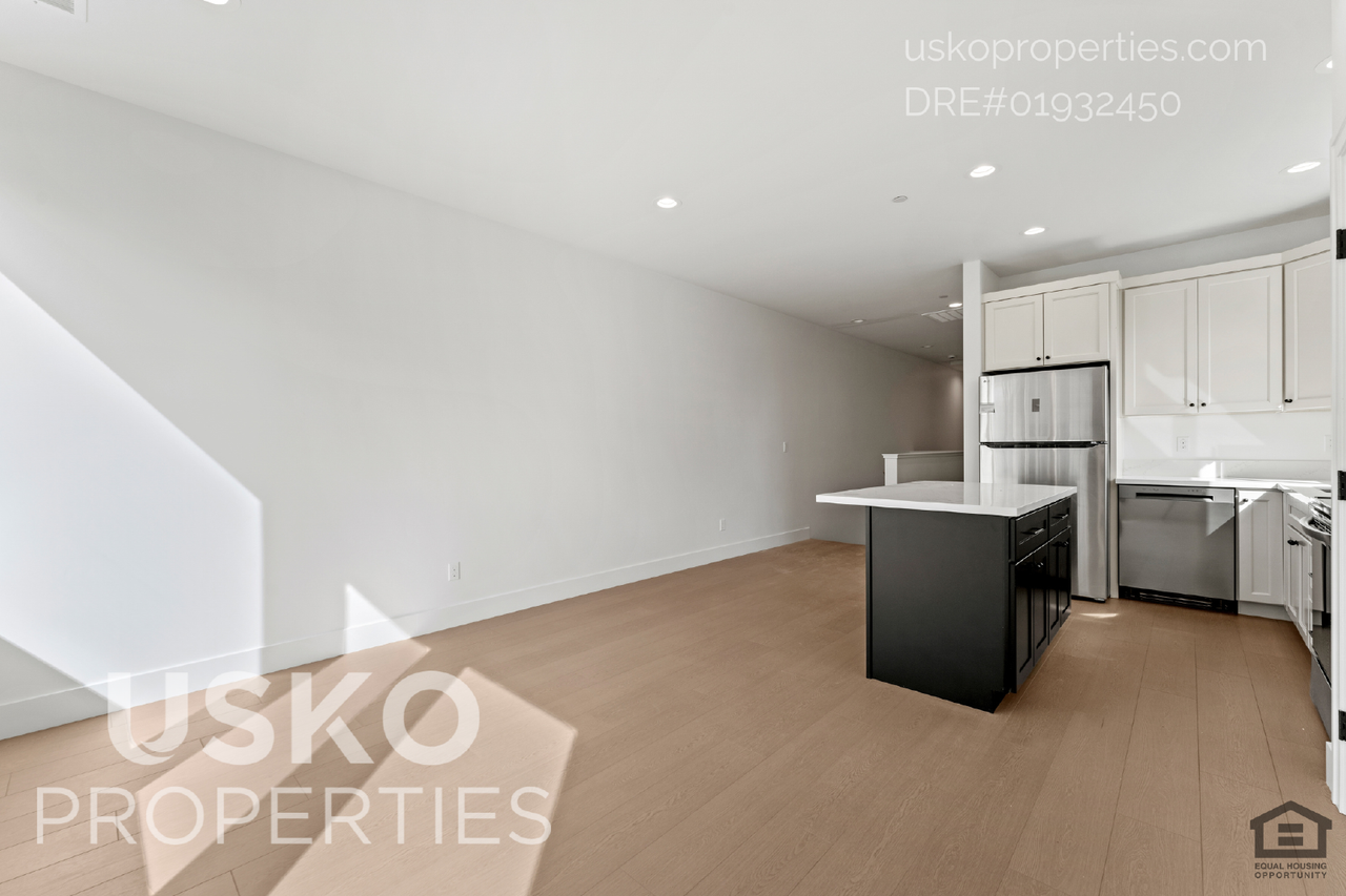 2510 Victorian Aly - Photo 5 of 16