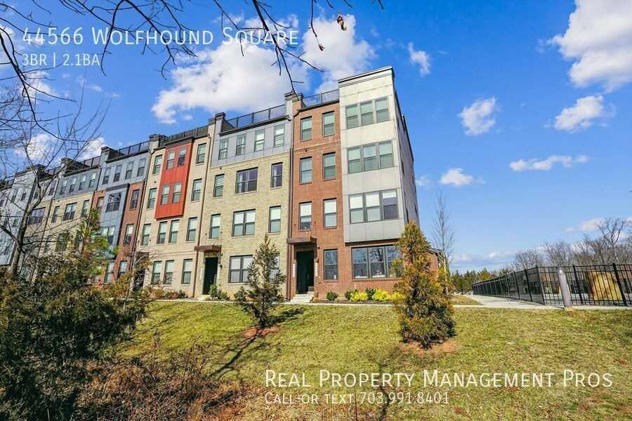 44566 Wolfhound Sq - Photo 2 of 50