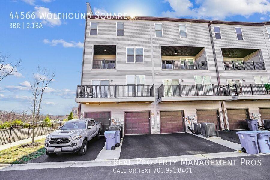 44566 Wolfhound Sq - Photo 3 of 50