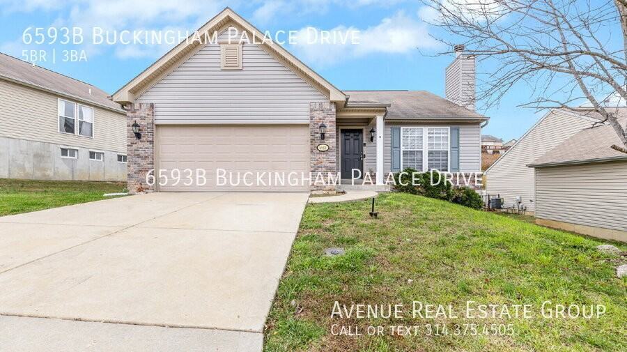 6593B Buckingham Palace Dr - Photo 3 of 45